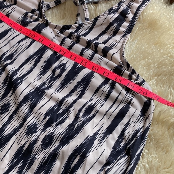 Razor back dress xxl - Picture 7 of 8